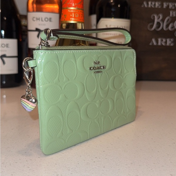 Wristlet in Signature leather with Heart charm 💖 - Picture 3 of 7